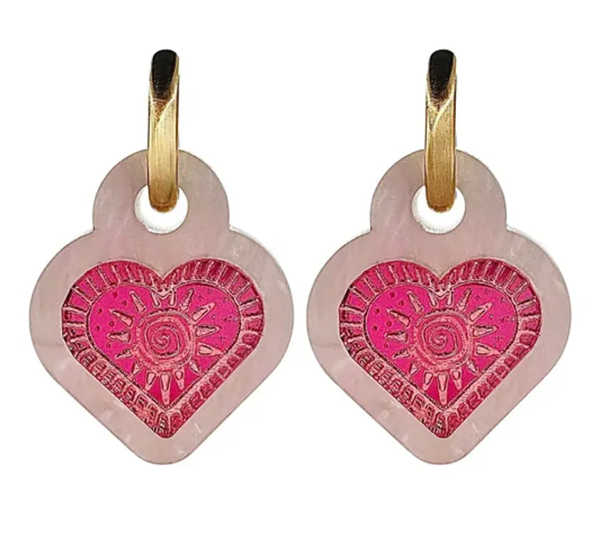 Large Engraved Hearts white/pink