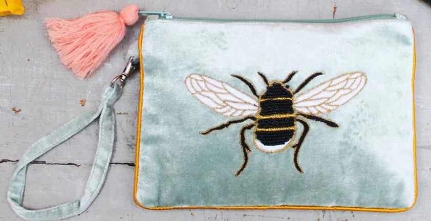 Bee Pouch