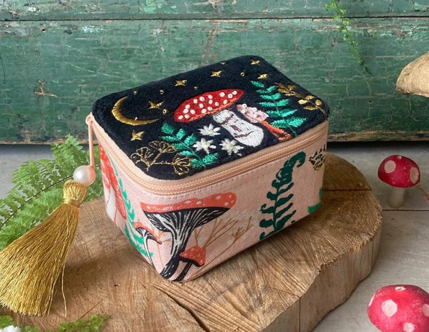 Forage Trinket Box